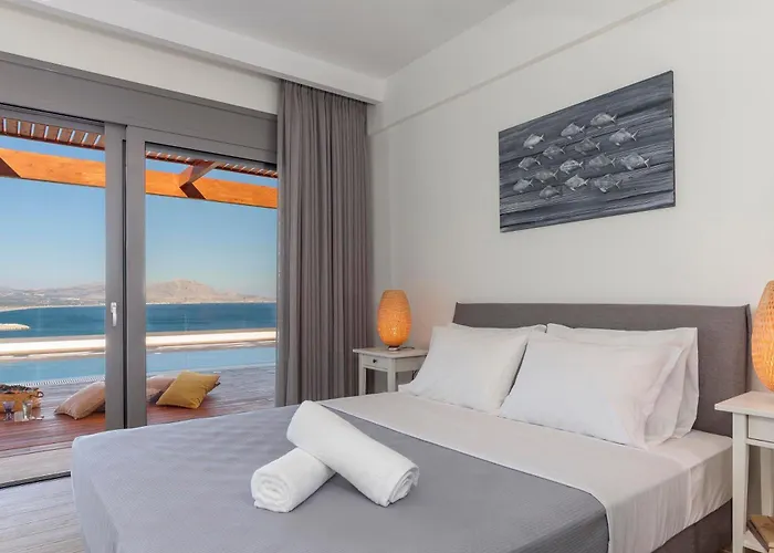 וילה Lindia Athena Luxury לינדוס