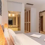 Lindia Athena Luxury Villa