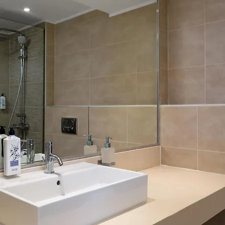 Lindia Athena Luxury Villa