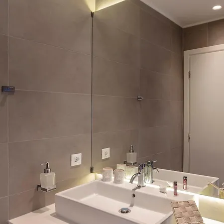 Lindia Athena Luxury *